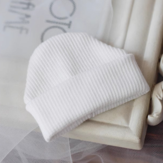 シンプルニット帽：ホワイト（30cm,6-7inch対応）（YoSD）｜DOLK（ドルク）