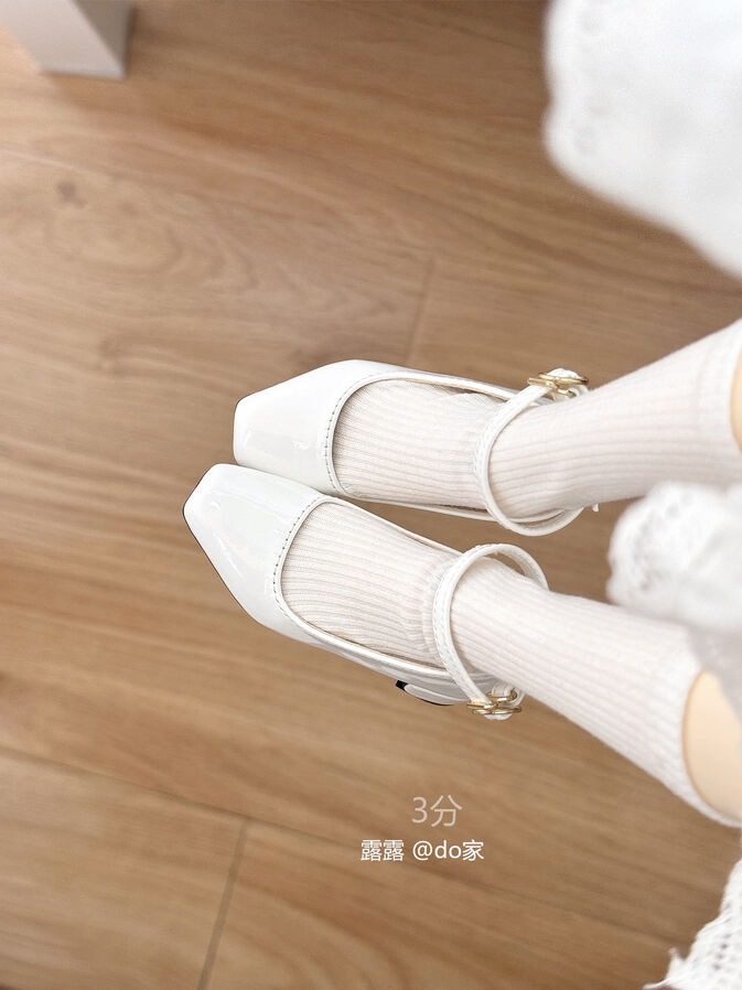 ミドルヒールパンプス：シャインホワイト（40cm,MDD対応）（MiniDD