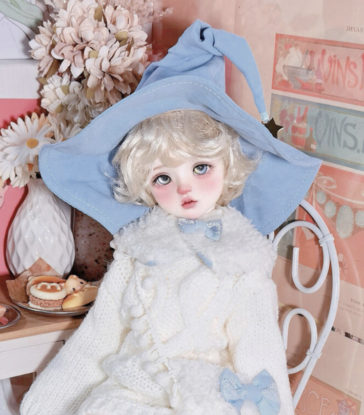 三角帽子の女の子フィギュア3体セット 三角帽子：ワインレッド（60cm,8-9inch対応）（DD）｜DOLK（ドルク）
