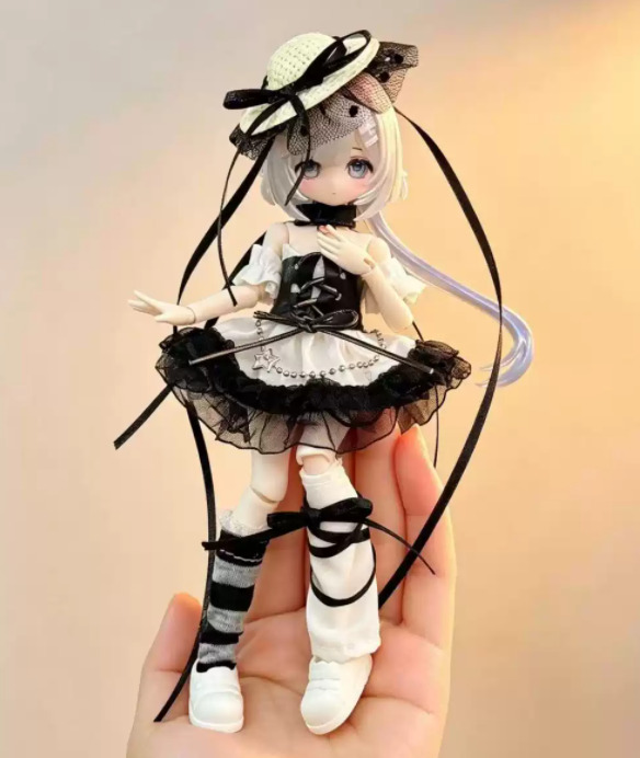 帽子付きモノクロフリルスカートドレスセット（20cm,MINTY対応サイズ