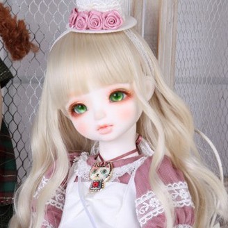 doll photo