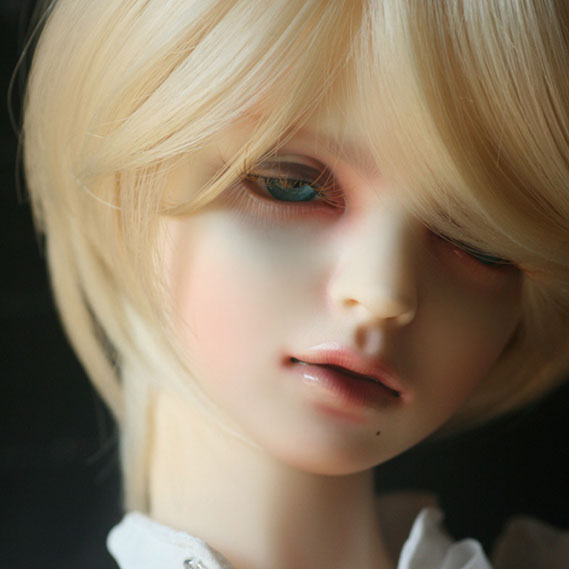doll photo