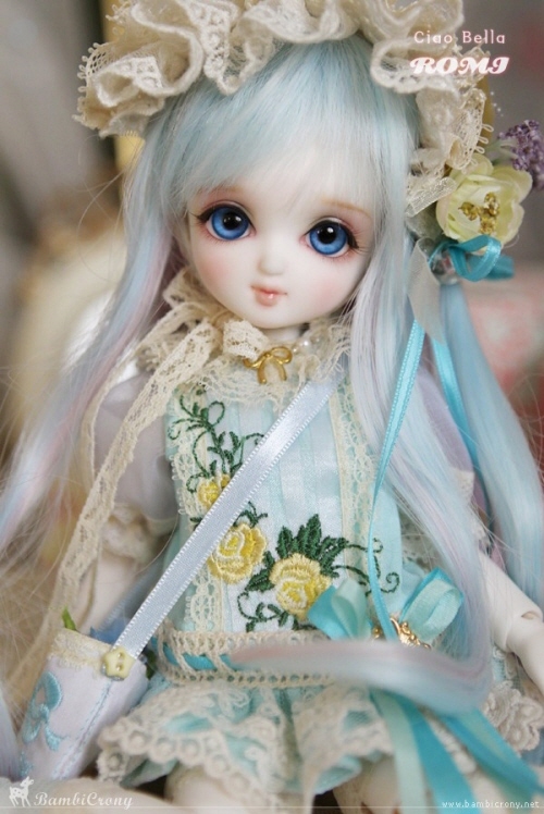 doll photo