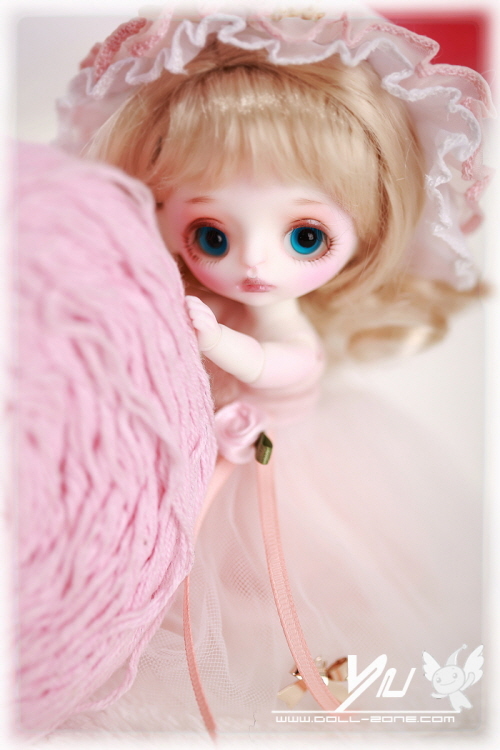 doll photo