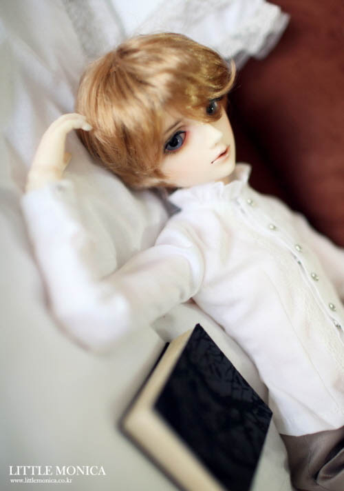 doll photo