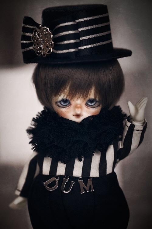 doll photo