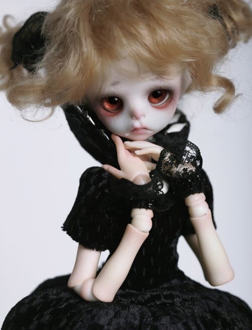 doll photo