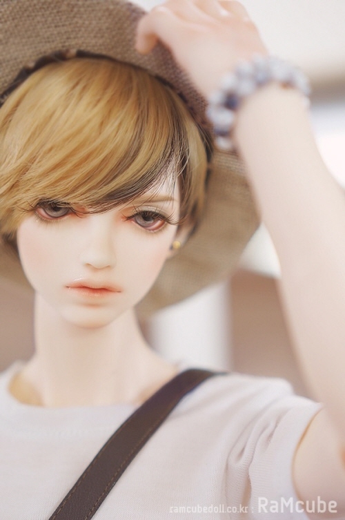 doll photo