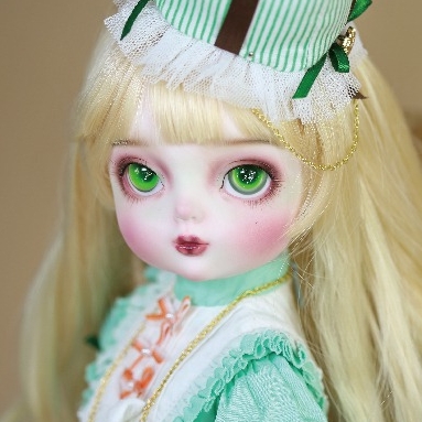doll photo