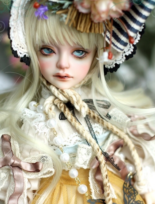 doll photo