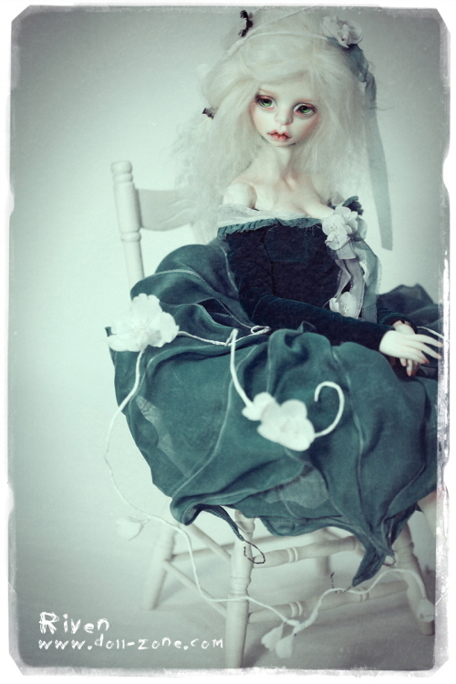 doll photo
