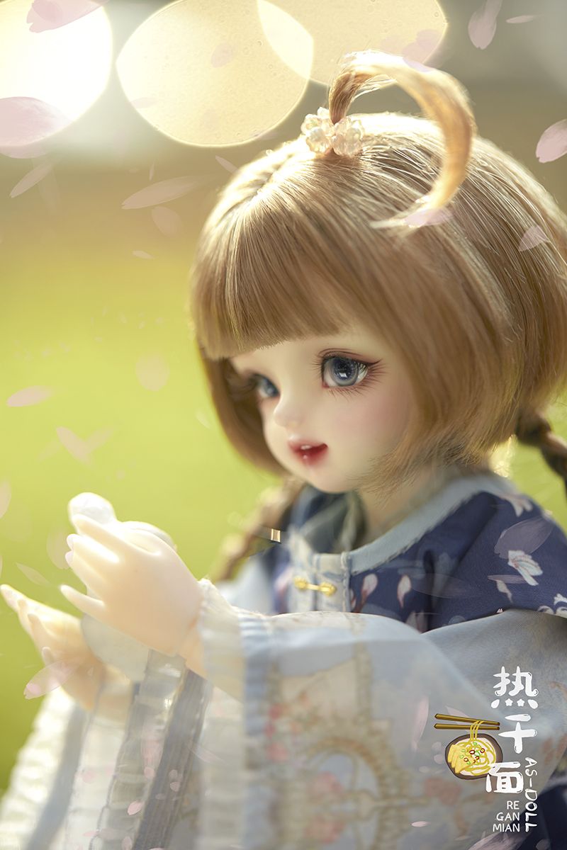 doll photo