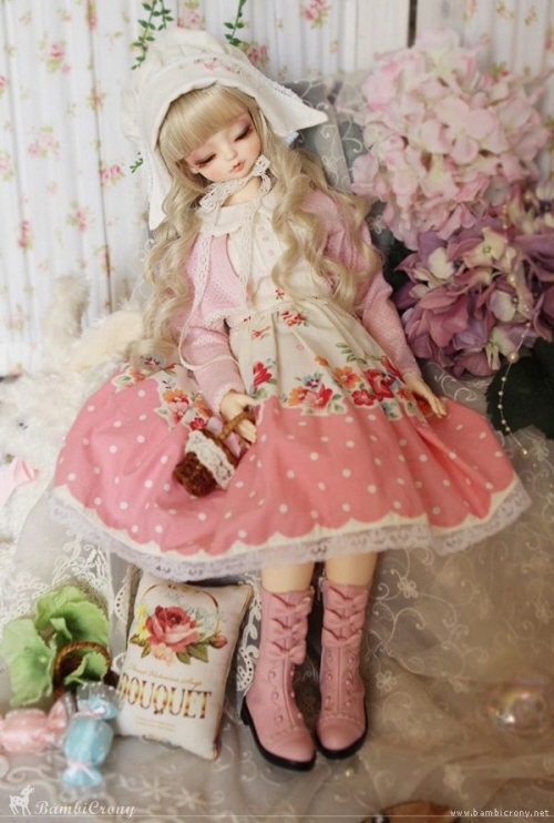 doll photo
