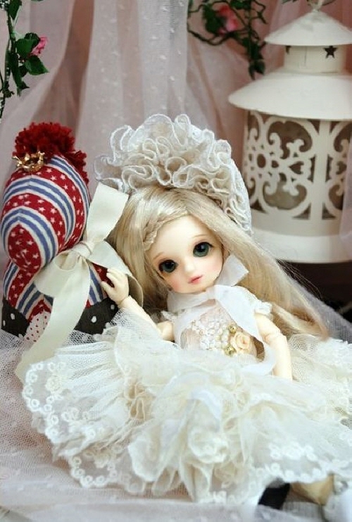 doll photo