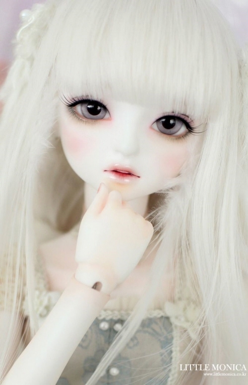 doll photo