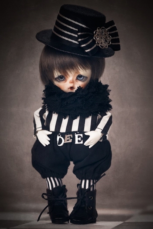 doll photo