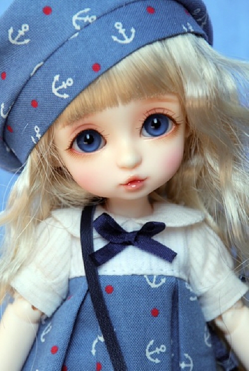 doll photo