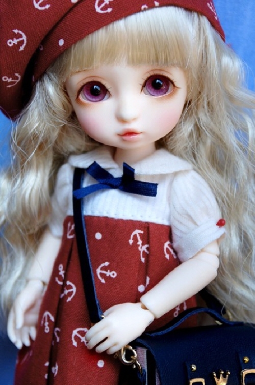 doll photo