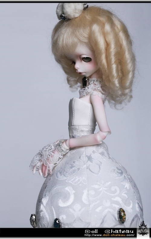 doll photo