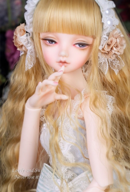 doll photo