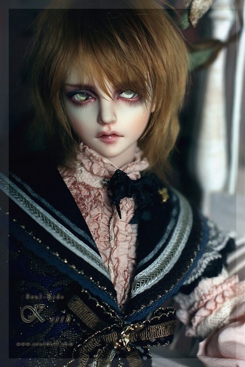doll photo