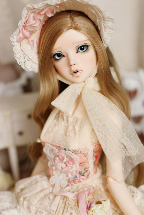 doll photo