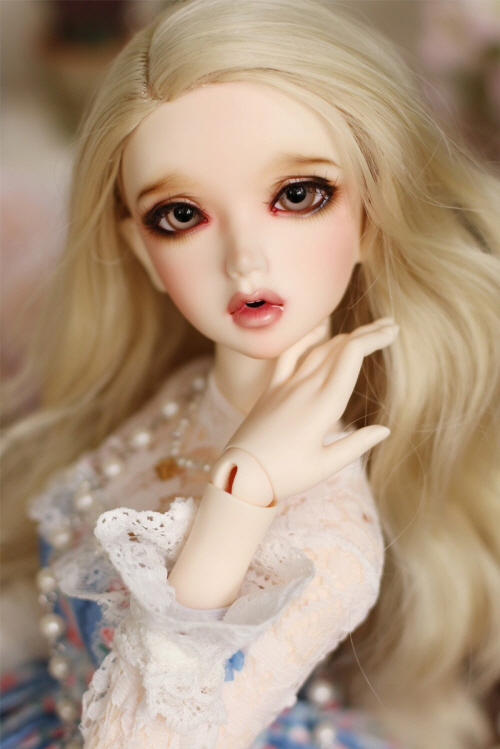 doll photo