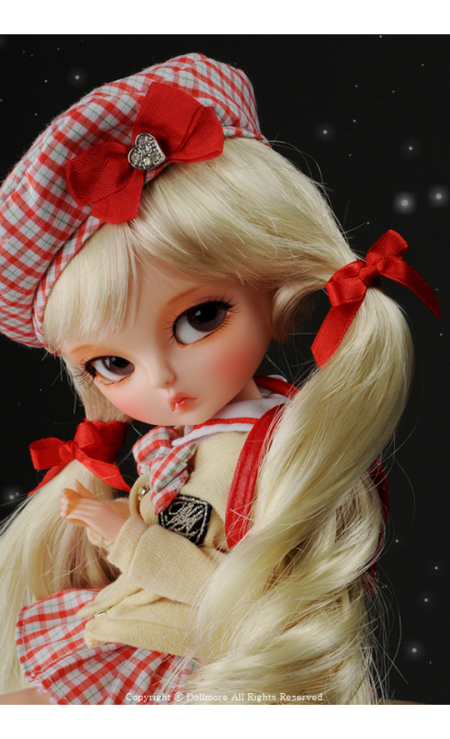 doll photo