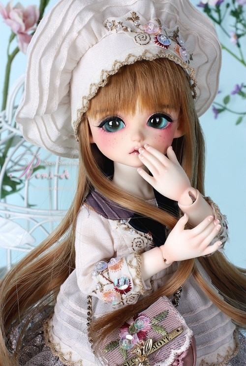doll photo
