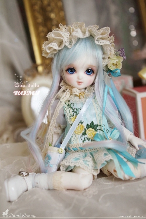 doll photo