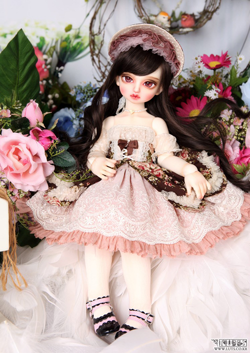 doll photo