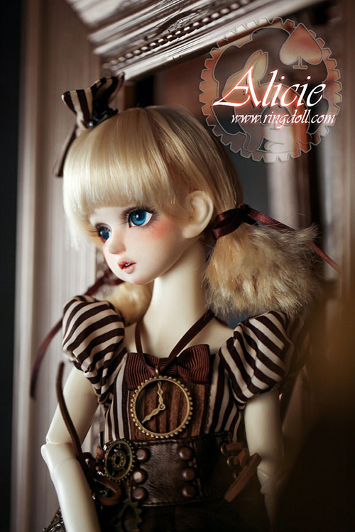doll photo