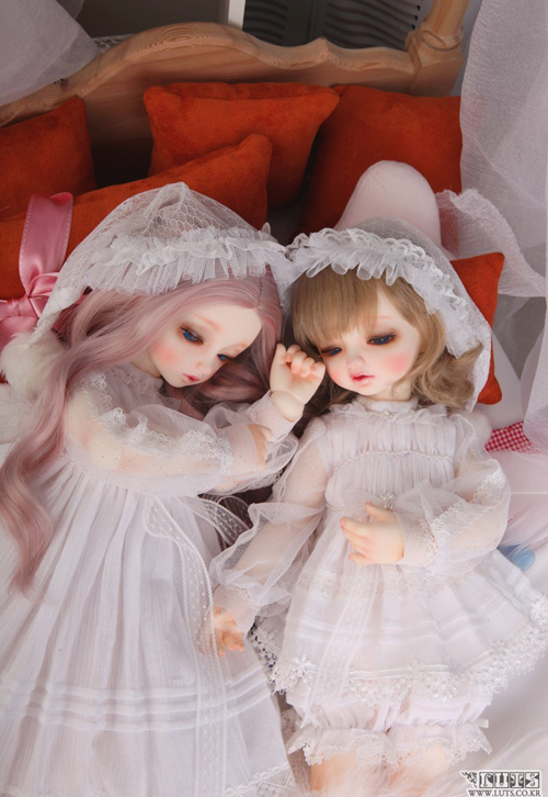 doll photo