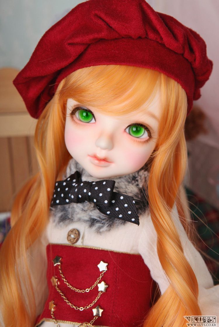 doll photo