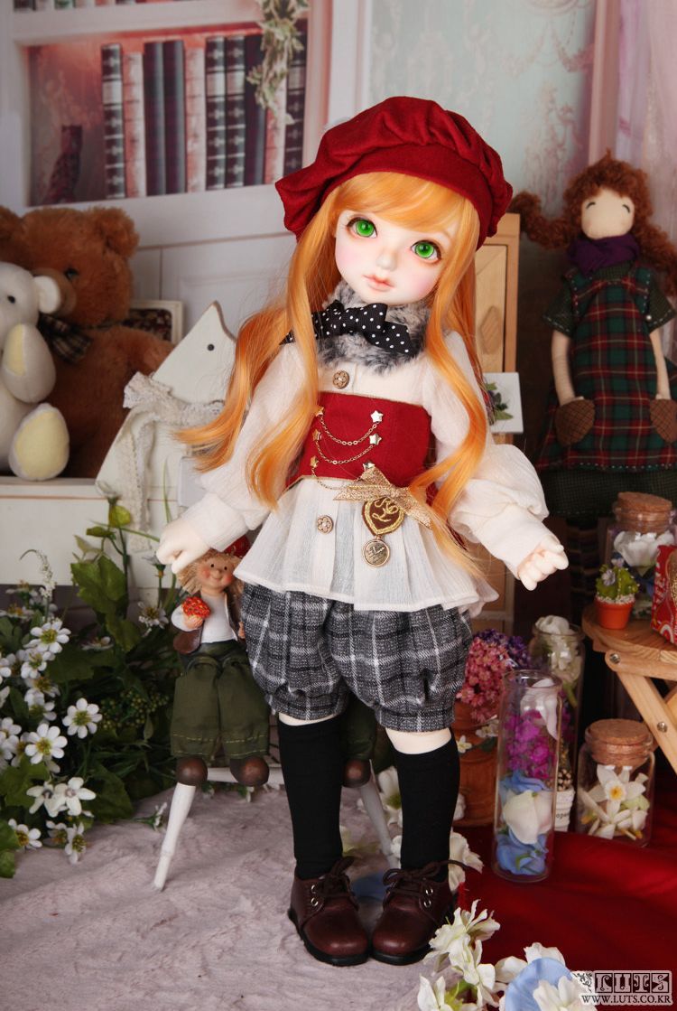 doll photo
