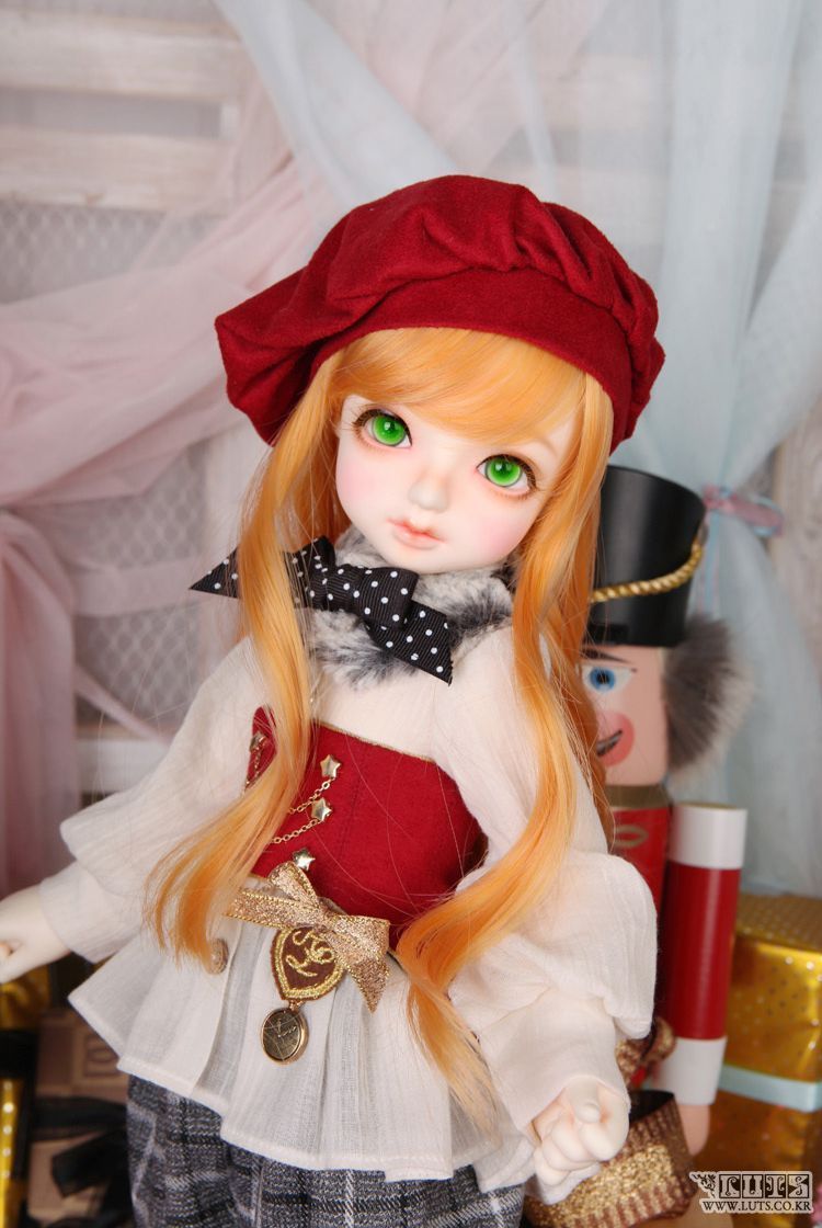 doll photo
