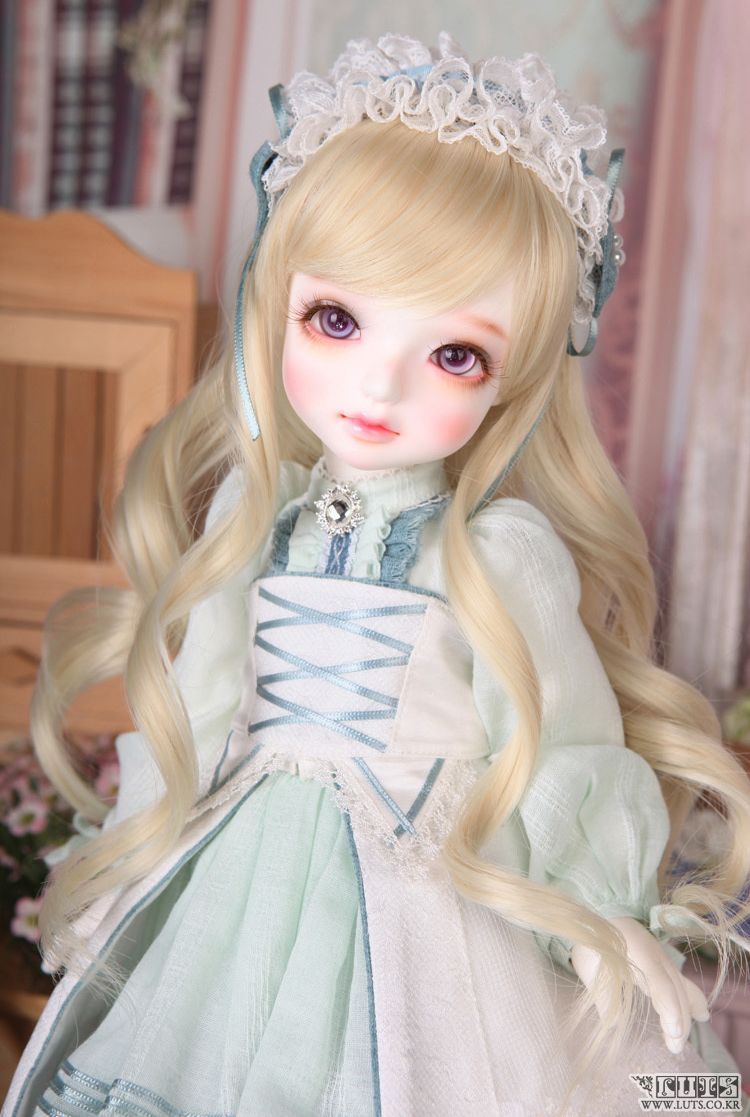 doll photo