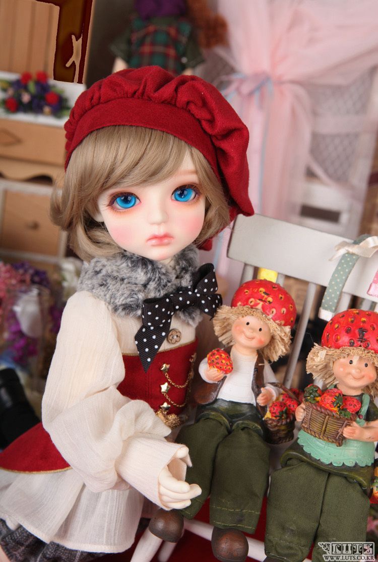 doll photo