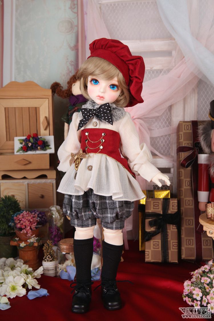 doll photo