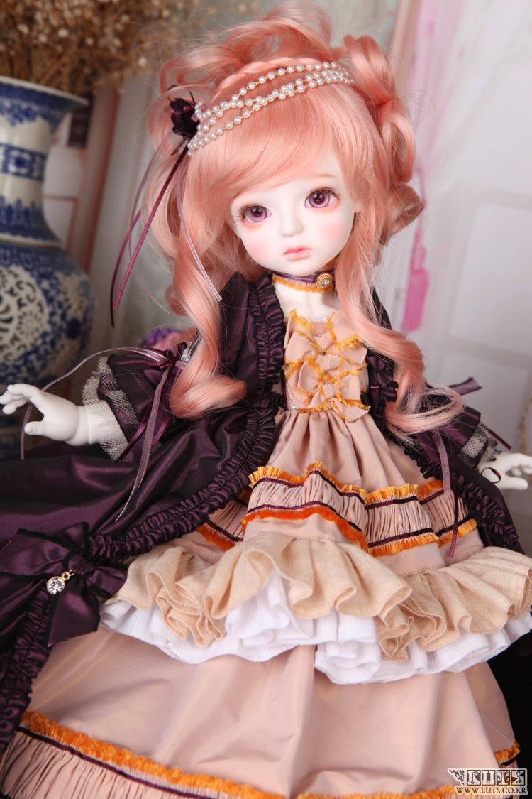 doll photo