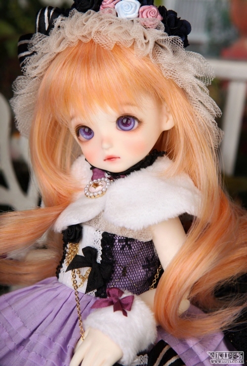 doll photo