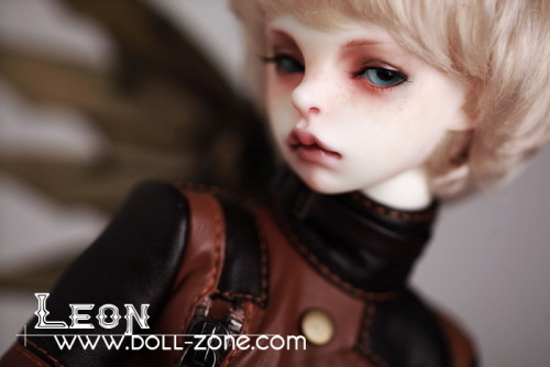 doll photo