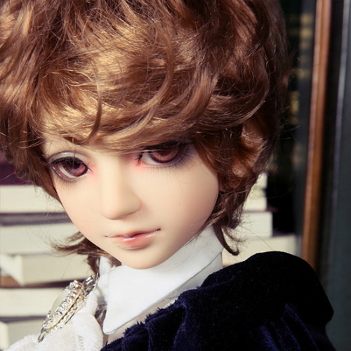 doll photo