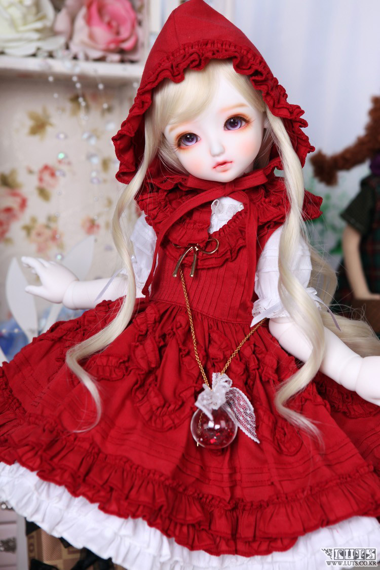 doll photo