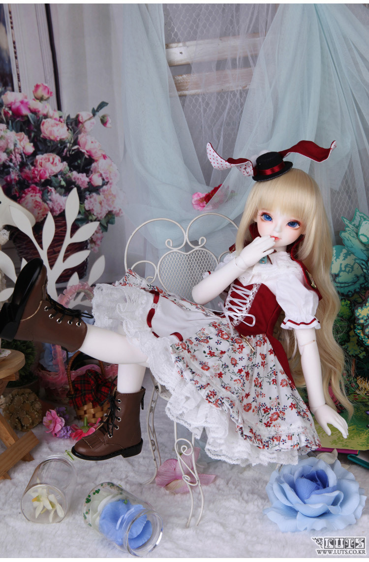 doll photo