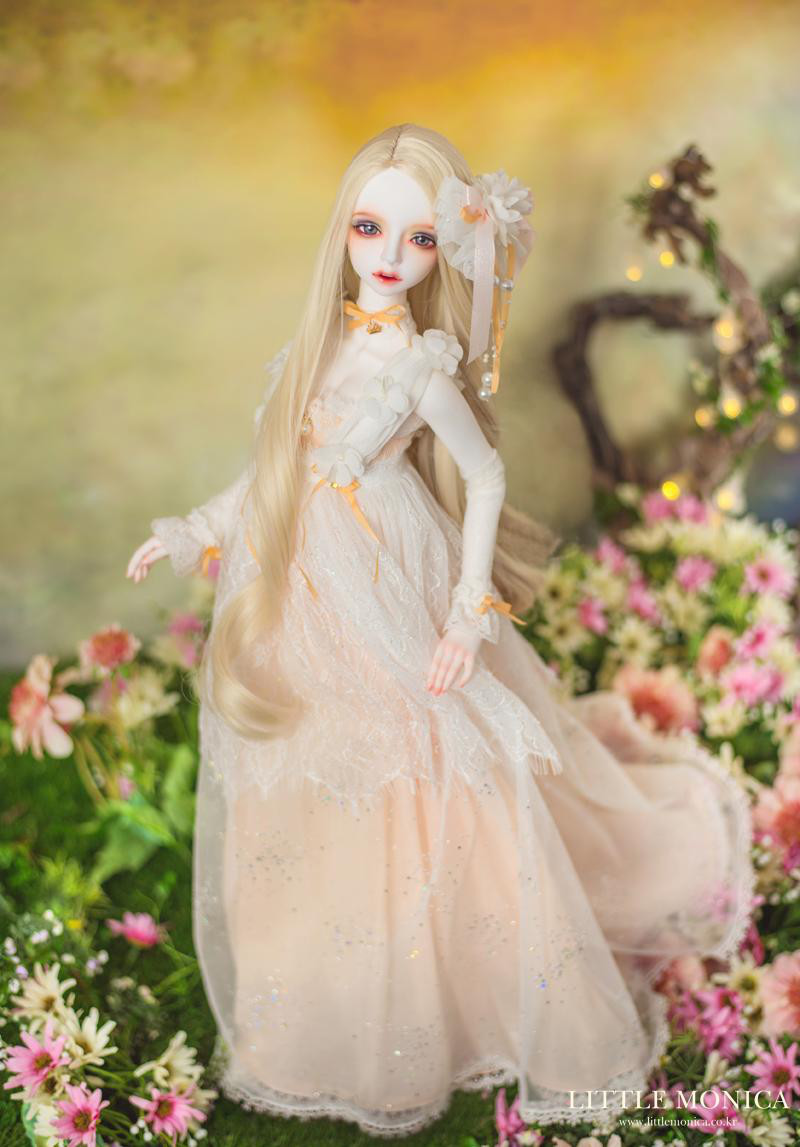 doll photo