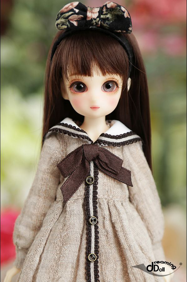 doll photo