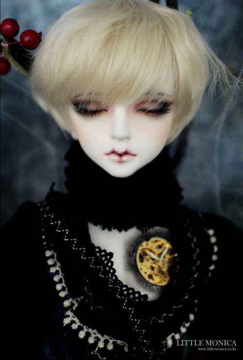 doll photo