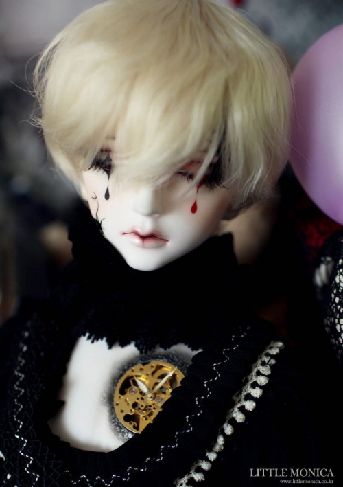 doll photo