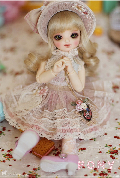 doll photo